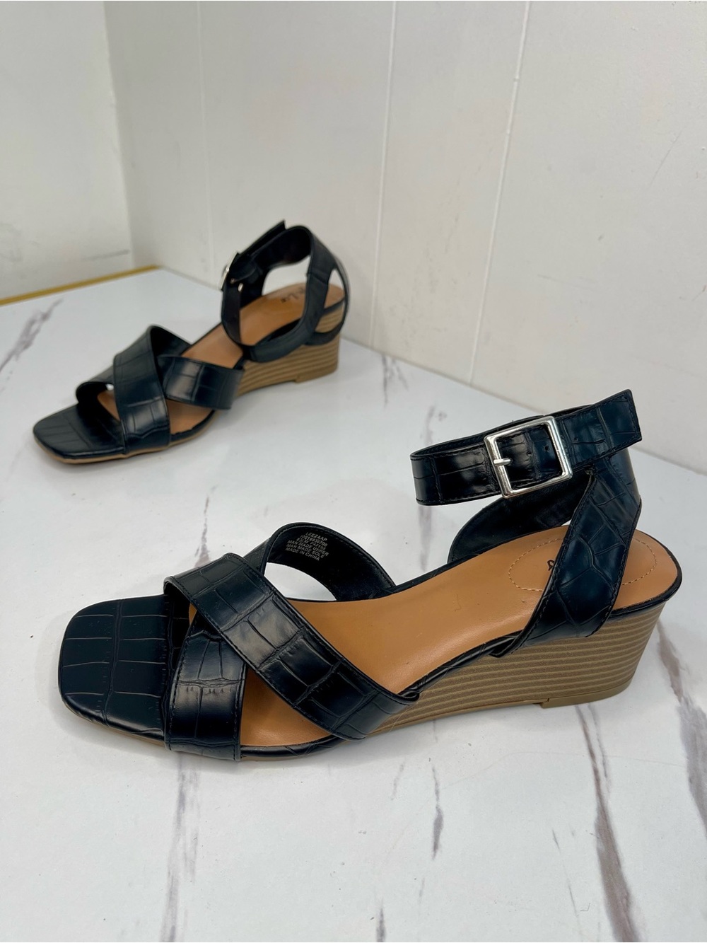 Style & Co. Black Croc-Embossed Ankle Buckle Wedge Sandals Size 8.5